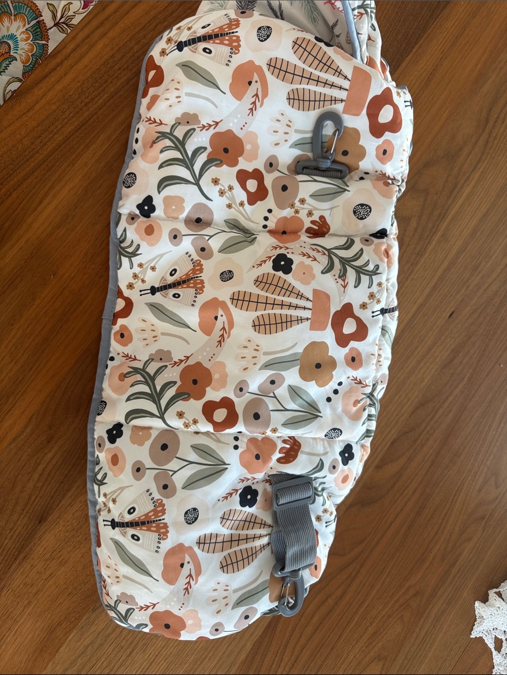 Jowey Floral Quilted 2 in 1 Baby Shopping Cart Cover and High Chair Cover. - Picture 2 of 6